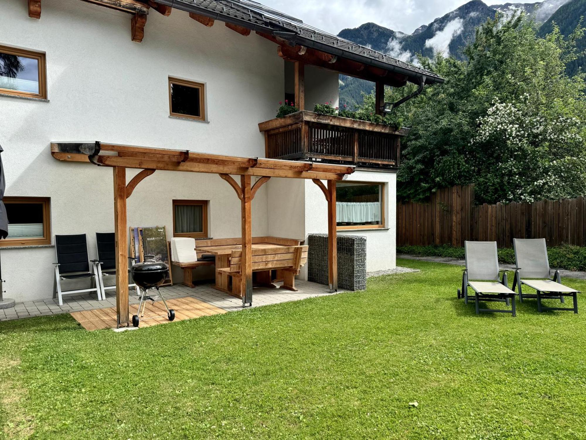 Landhaus Waldhart Umhausen Εξωτερικό φωτογραφία