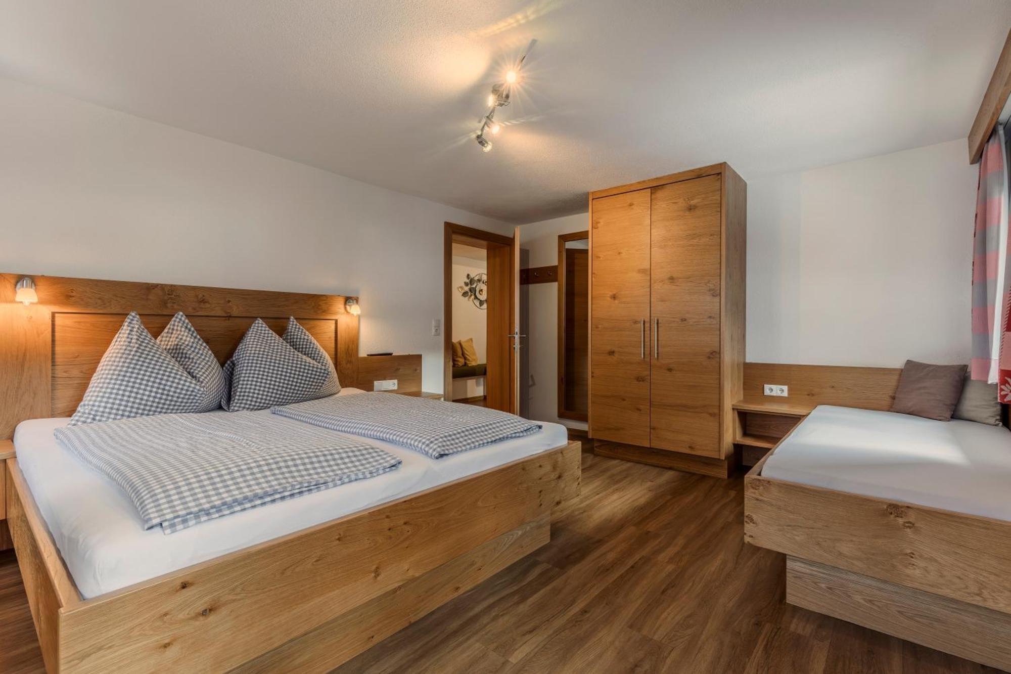 Landhaus Waldhart Umhausen Εξωτερικό φωτογραφία